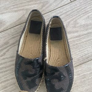 Tory Burch women’s espadrilles . Size: 5 1/2.
